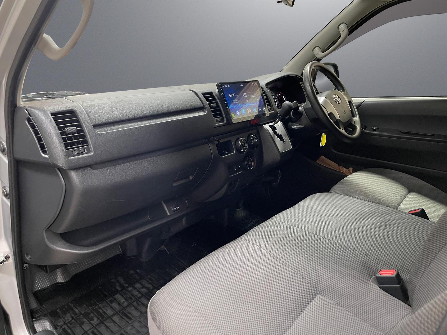 2018 TOYOTA HIACE DX LWB AUTO 4WD VAN