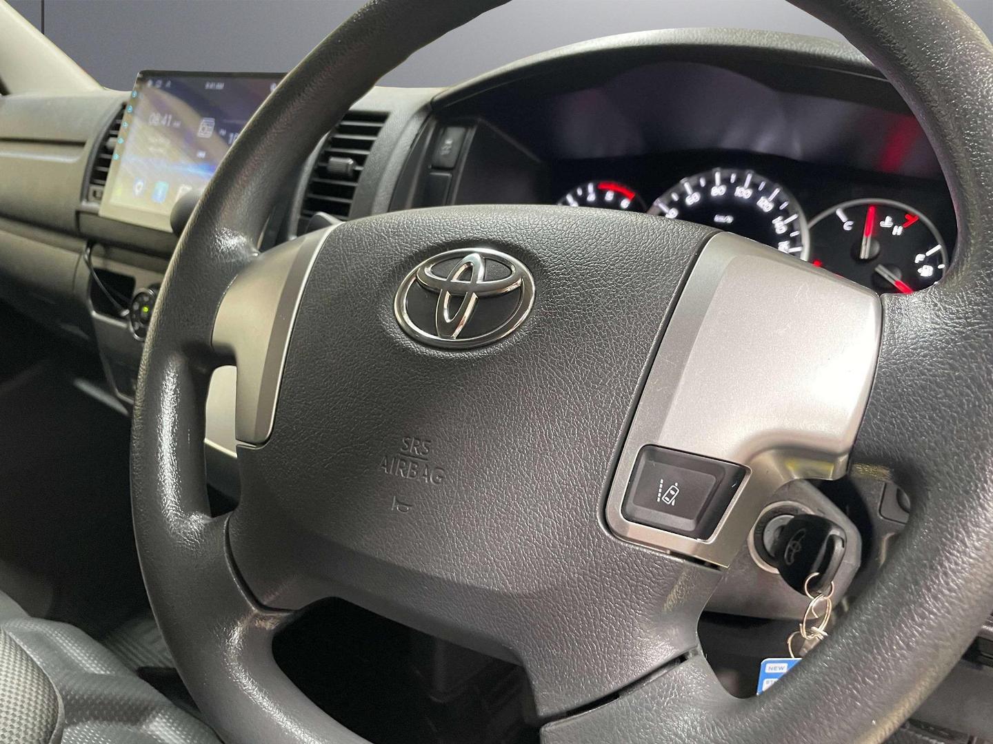 2018 TOYOTA HIACE DX LWB AUTO 4WD VAN