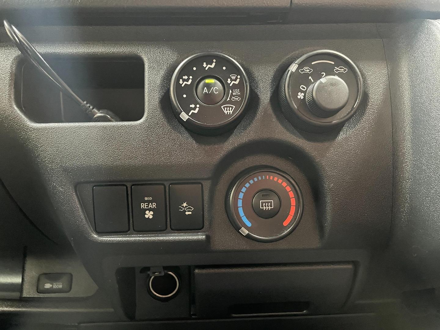 2018 TOYOTA HIACE DX LWB AUTO 4WD VAN
