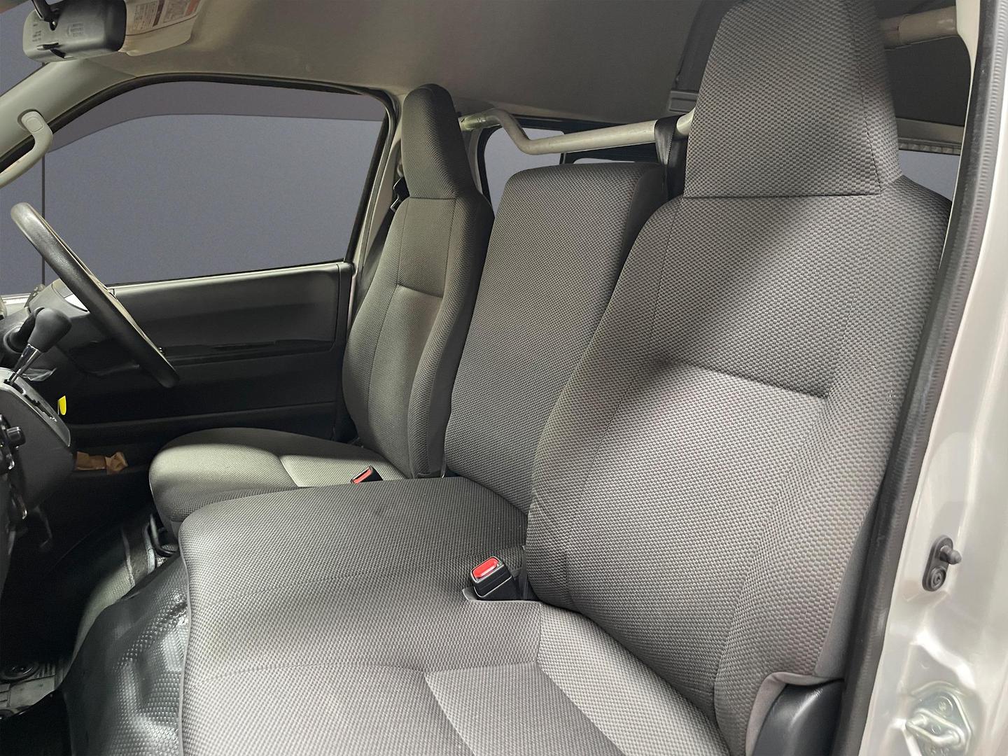 2018 TOYOTA HIACE DX LWB AUTO 4WD VAN