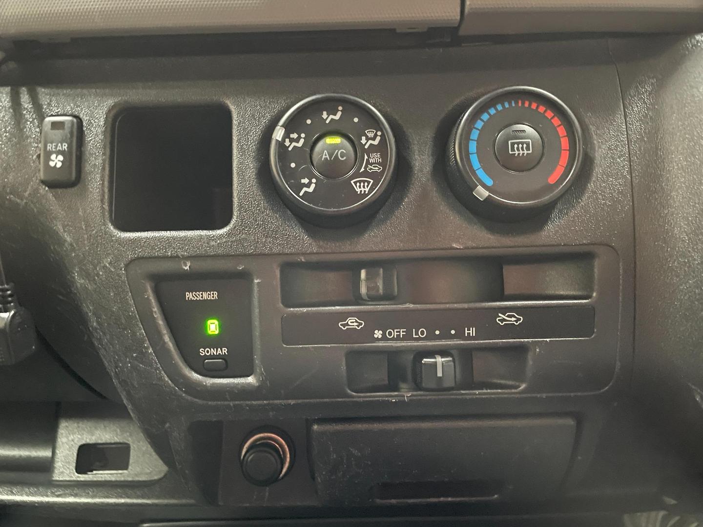 2013 TOYOTA HIACE LWB AUTO 4WD VAN