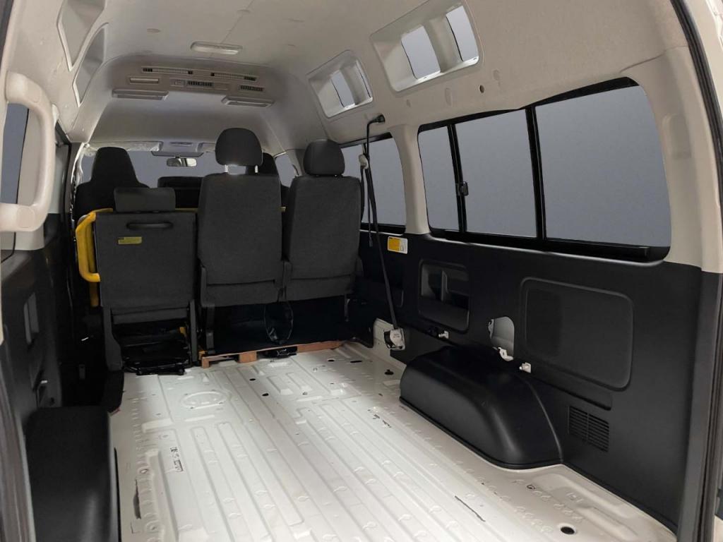 2013 TOYOTA HIACE LWB AUTO 4WD VAN