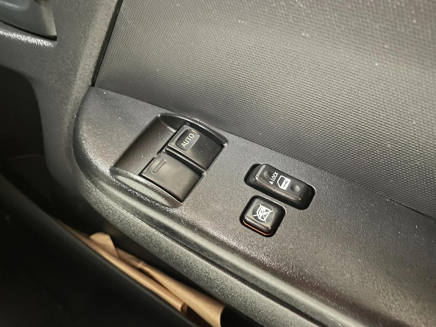 2013 TOYOTA HIACE LWB AUTO 4WD VAN