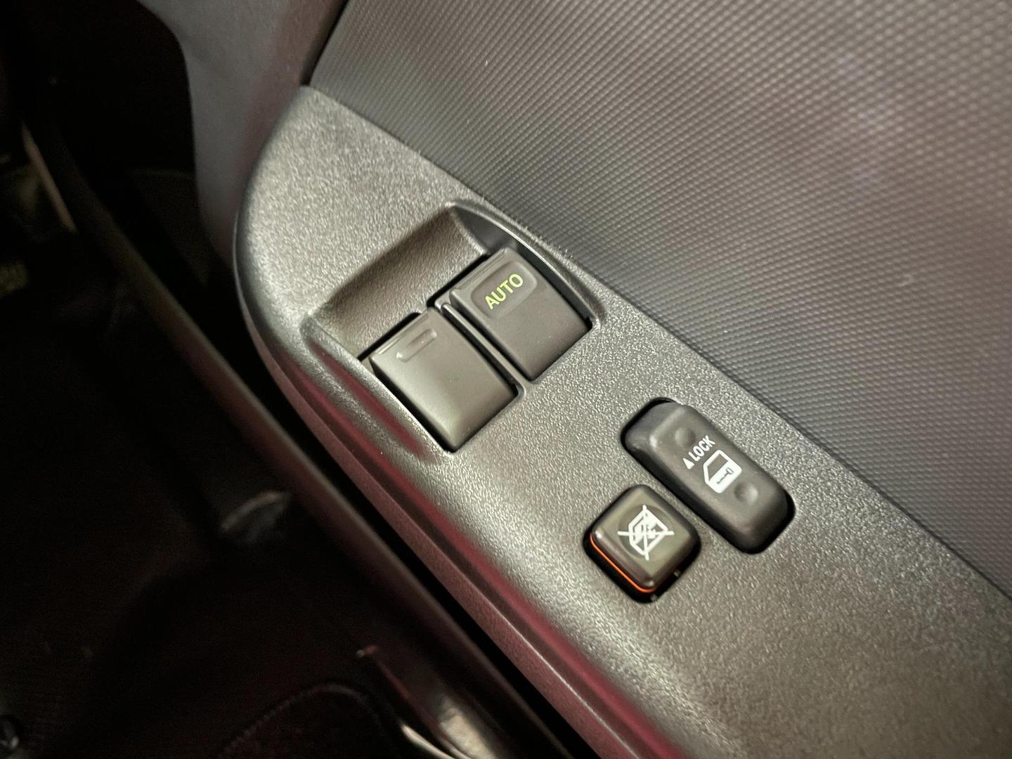 2023 TOYOTA HIACE DX AUTO LWB VAN