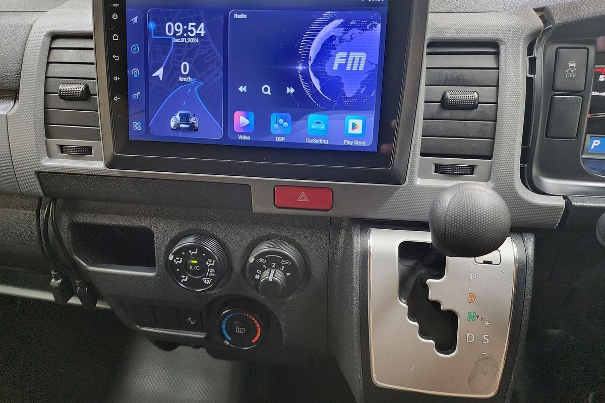 2018 TOYOTA HIACE DX LWB AUTO VAN