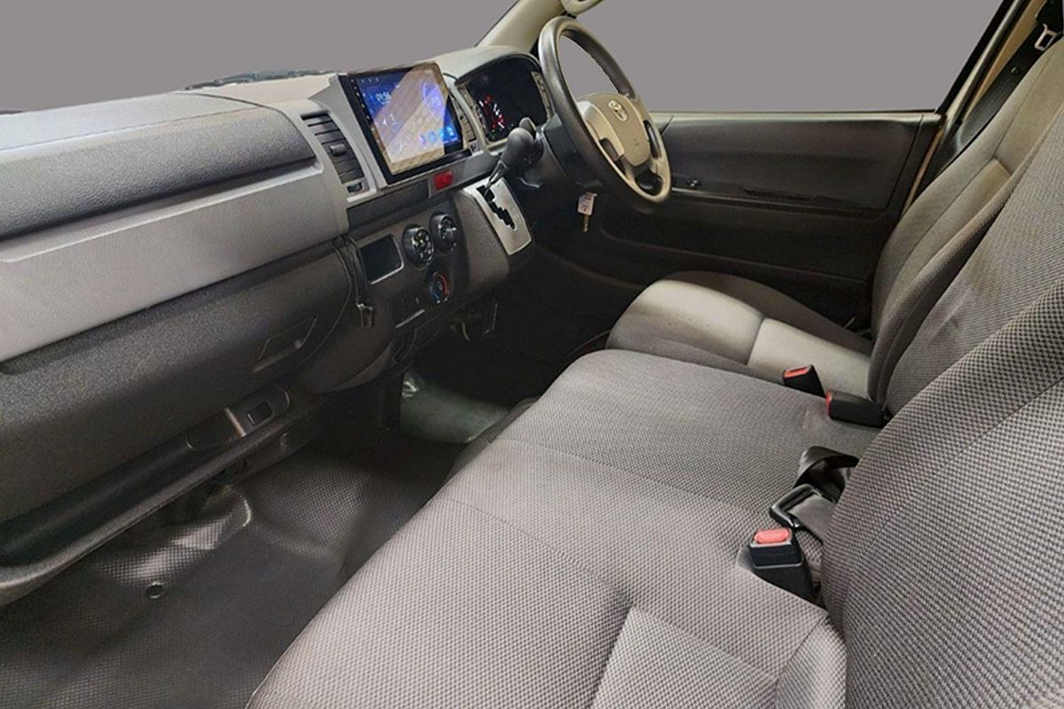 2018 TOYOTA HIACE DX LWB AUTO VAN