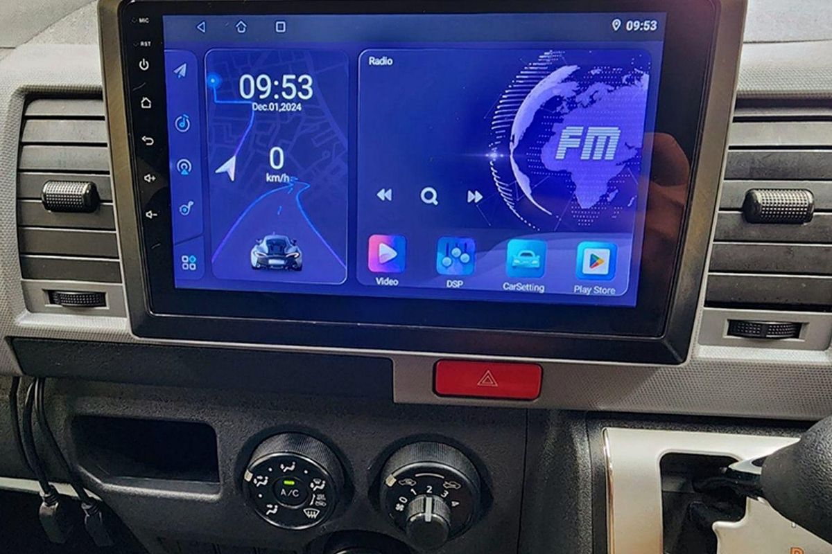 2018 TOYOTA HIACE DX LWB AUTO VAN