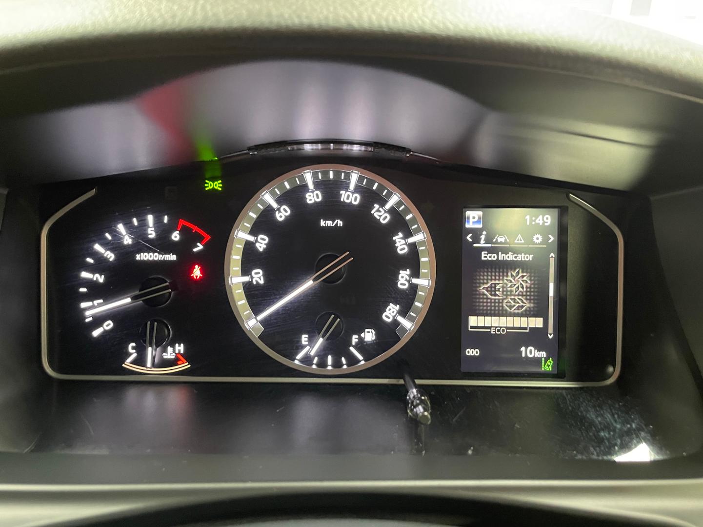 2024 TOYOTA HIACE DX LWB AUTO VAN