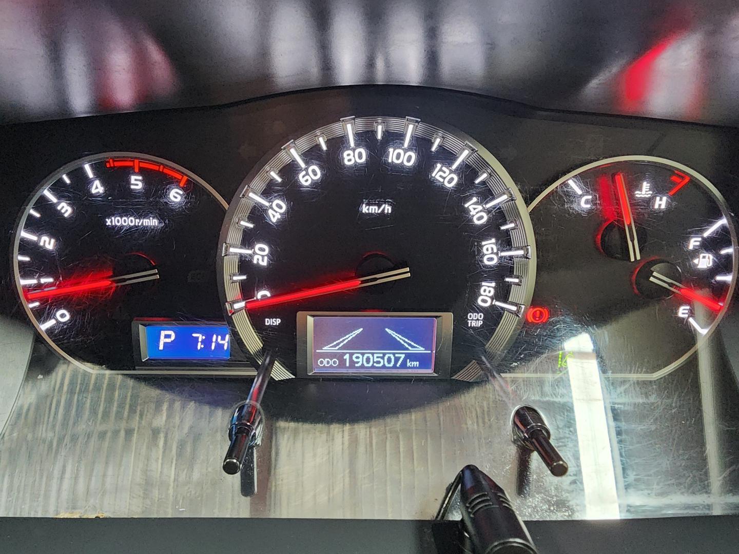 2018 TOYOTA HIACE DX LWB AUTO VAN