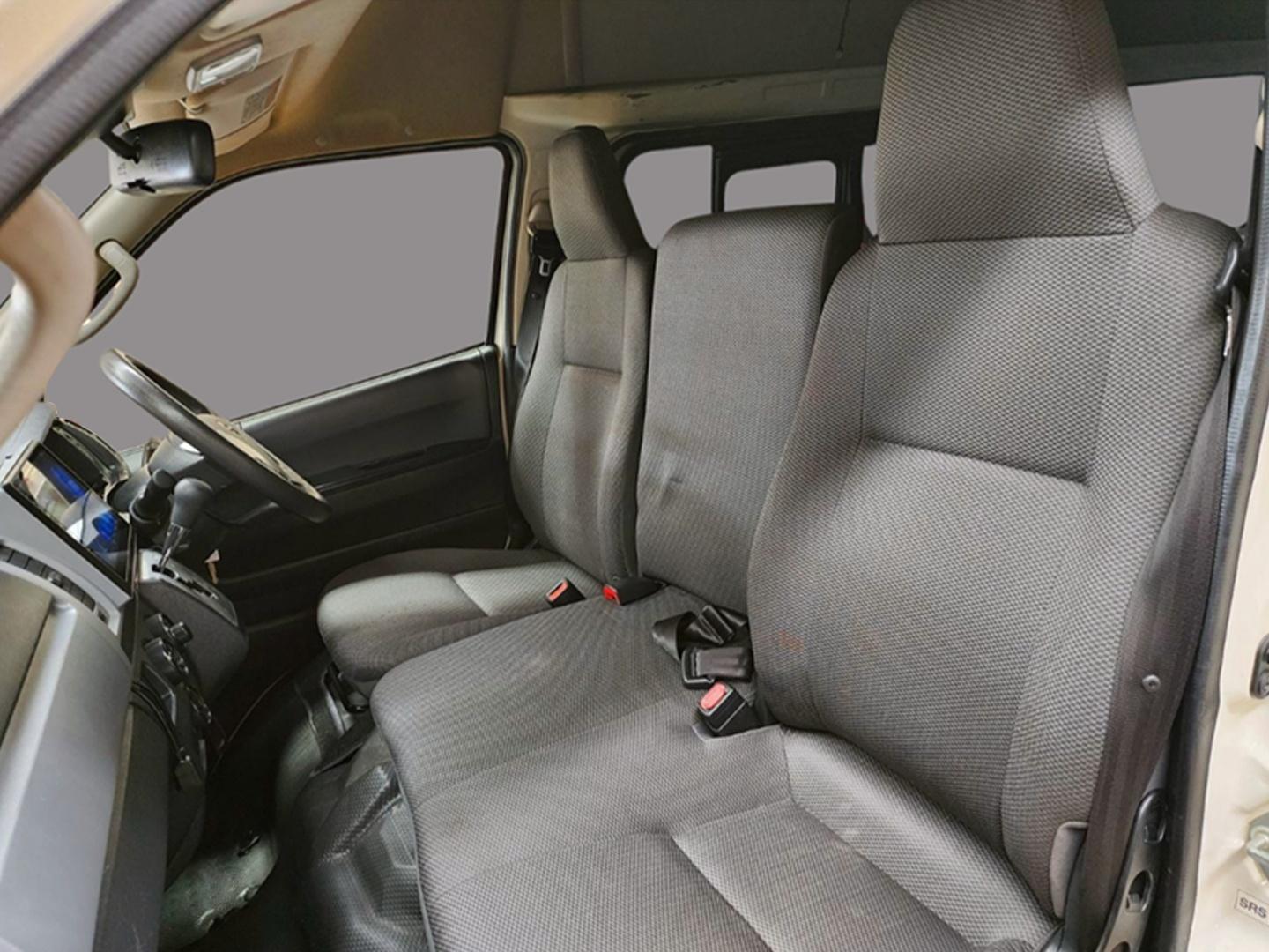 2018 TOYOTA HIACE DX LWB AUTO VAN