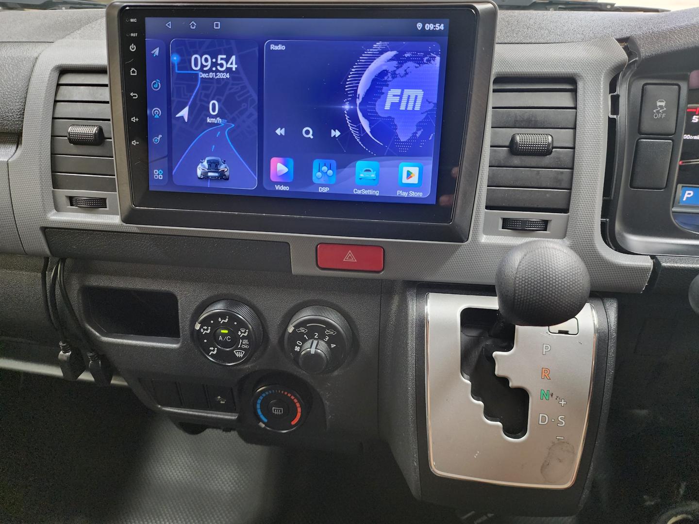 2018 TOYOTA HIACE DX LWB AUTO VAN