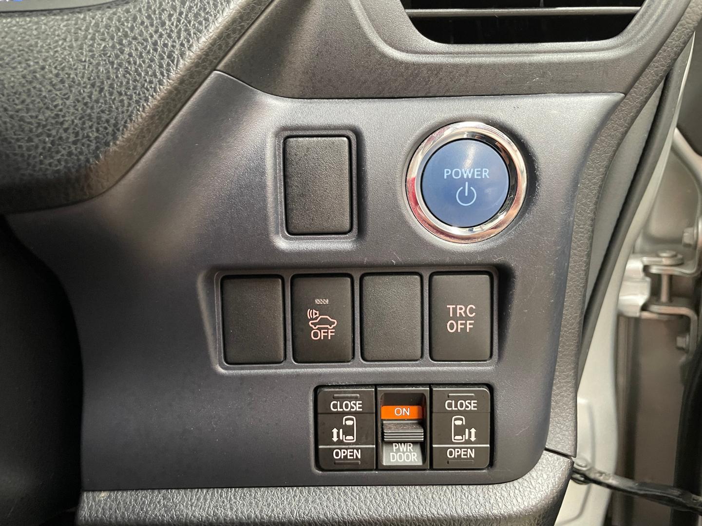 2014 TOYOTA VOXY HYBRID X AUTO WAGON