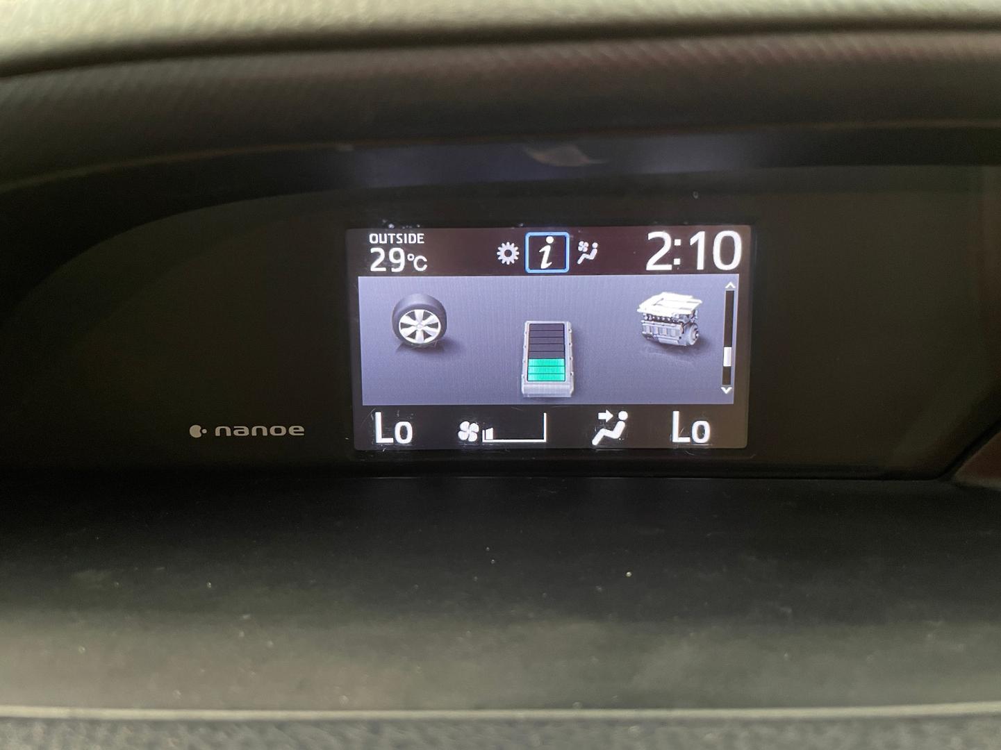2014 TOYOTA VOXY HYBRID X AUTO WAGON