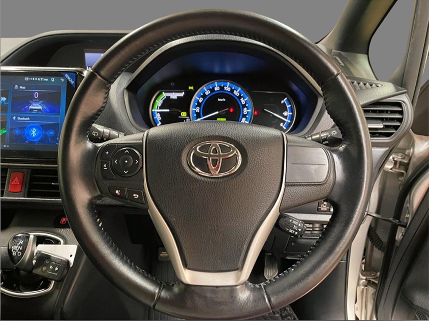 2014 TOYOTA VOXY HYBRID X AUTO WAGON