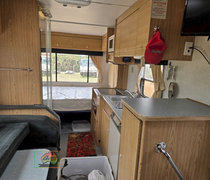2002 FORD TRANSIT MOTORHOME