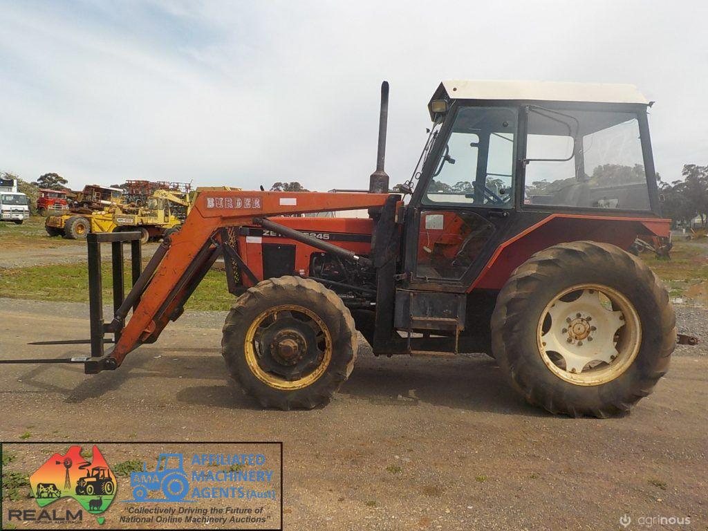 ZETOR TRACTOR
