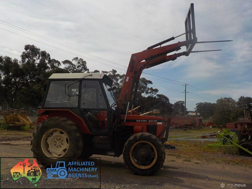 ZETOR TRACTOR
