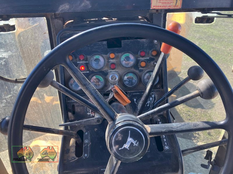 JOHN DEERE GRADER