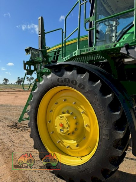JOHN DEERE TRACTOR