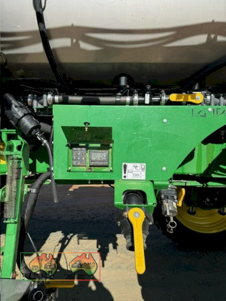 JOHN DEERE TRACTOR