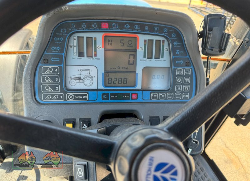 2012 NEW HOLLAND TRACTOR