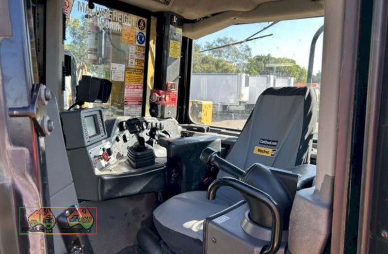 2014 CATERPILLAR D8T BULLDOZER
