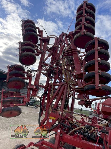 MORRIS SEEDER