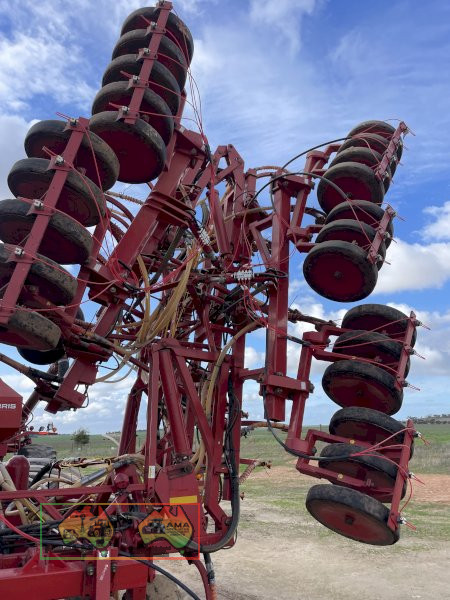 MORRIS SEEDER