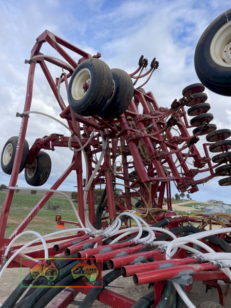 MORRIS SEEDER