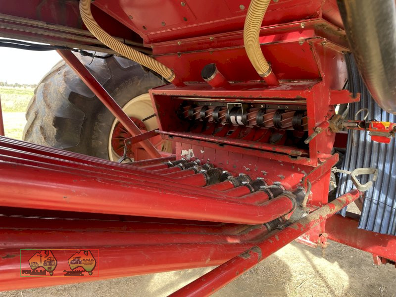 MORRIS SEEDER