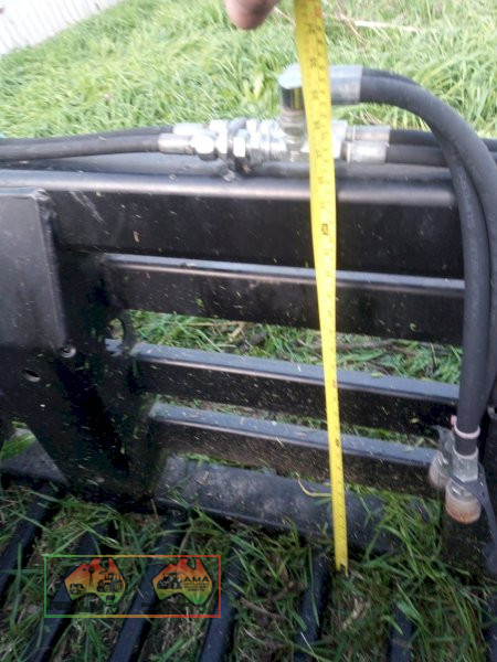 SILAGE GRAB - LIKE NEW