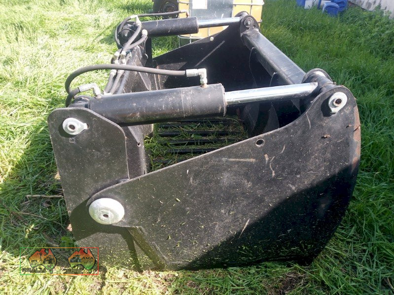 SILAGE GRAB - LIKE NEW