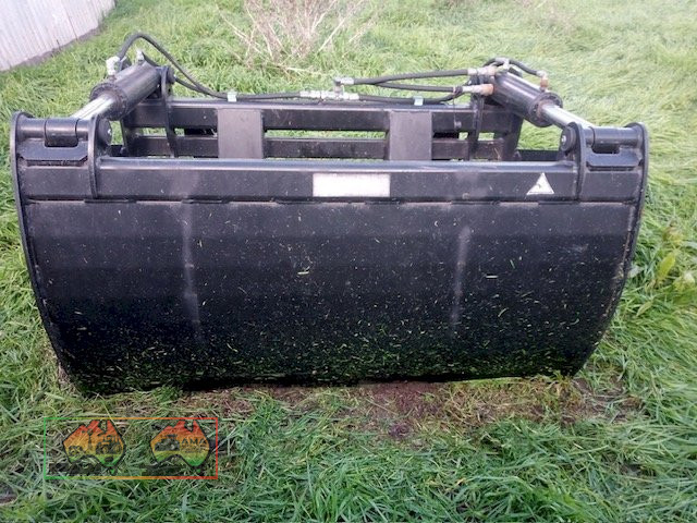 SILAGE GRAB - LIKE NEW