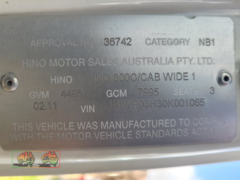 2011 HINO 300 XZU417R 616 MEDIUM 5 SP MANUAL C/CHAS