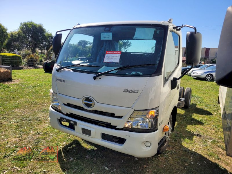 2022 HINO 300 SERIES 2 616 5 SP AUTOMATIC C/CHAS