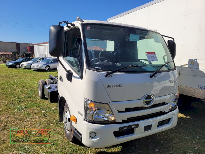 2022 HINO 300 SERIES 2 616 5 SP AUTOMATIC C/CHAS