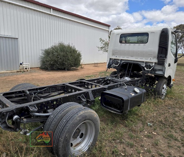 2022 HINO 300 SERIES 2 616 5 SP AUTOMATIC C/CHAS