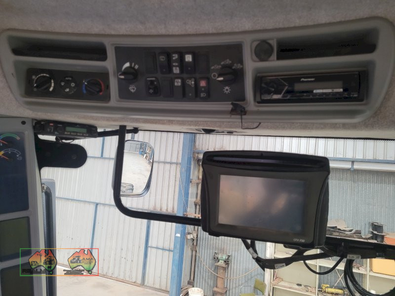 2012 NEW HOLLAND TRACTOR