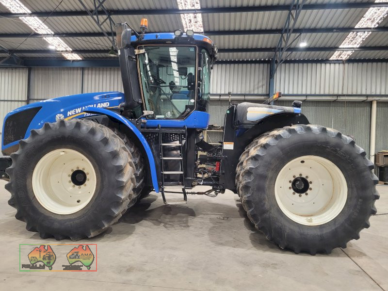 2012 NEW HOLLAND TRACTOR