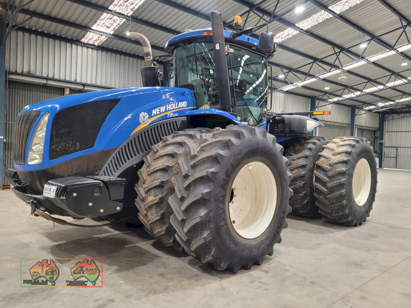 2012 NEW HOLLAND TRACTOR