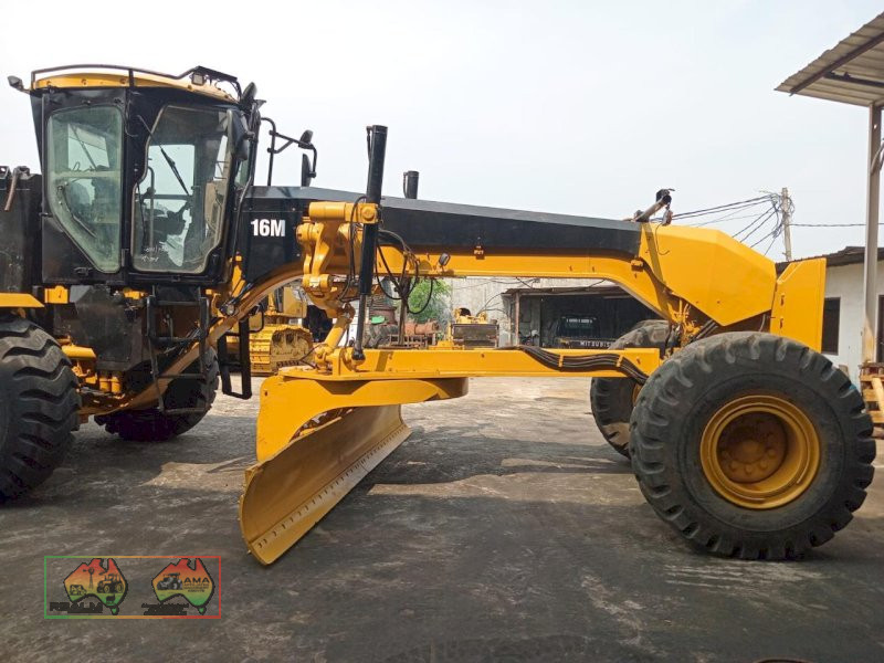 CATERPILLAR GRADER