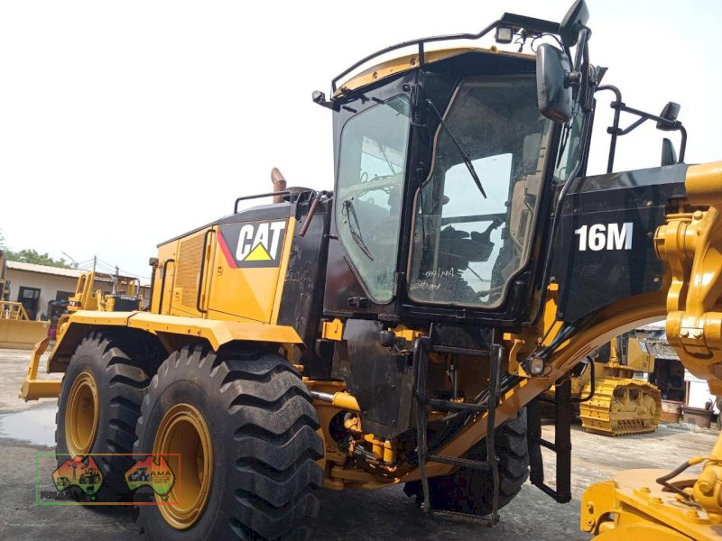 CATERPILLAR GRADER