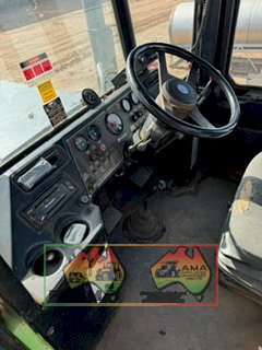 STEIGER TRACTOR