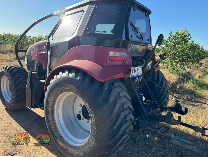 CASE IH TRACTOR