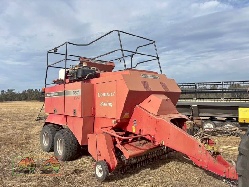 MASSEY FERGUSON TRACTOR