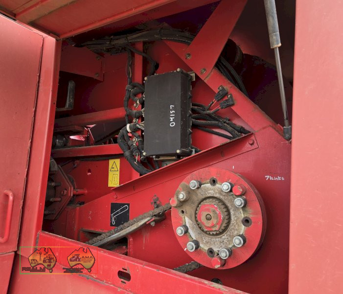 MASSEY FERGUSON TRACTOR