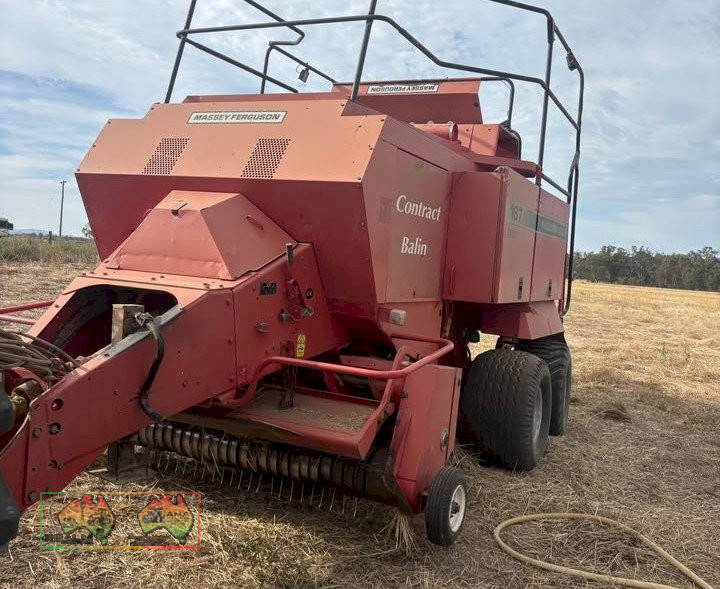 MASSEY FERGUSON TRACTOR