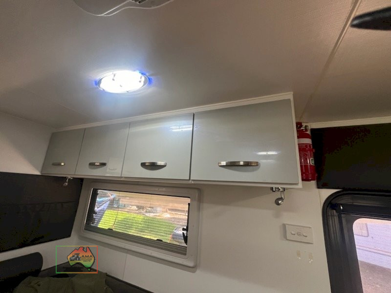 2022 LEADER GOLD 22ft 7 CARAVAN