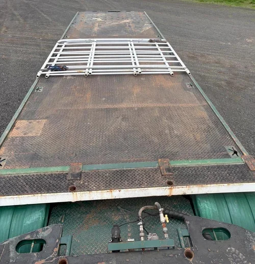 BARKER FLAT TOP TRAILER