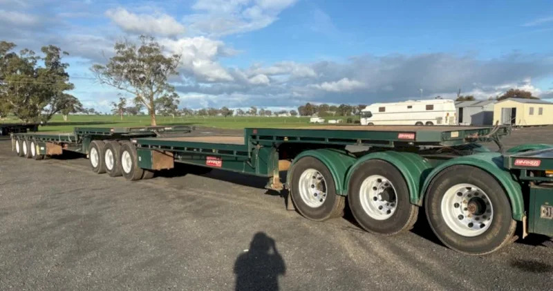 BARKER DROP DECK TRAILER